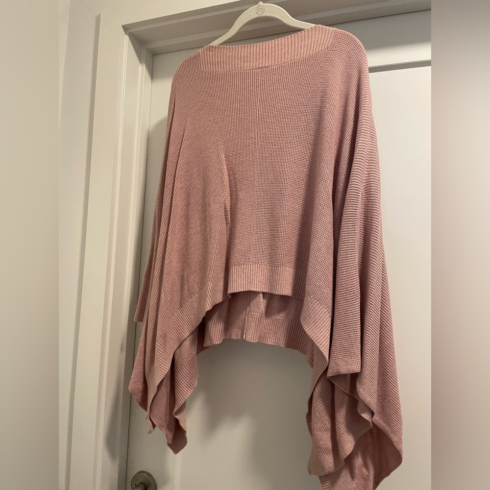 Lululemon poncho
